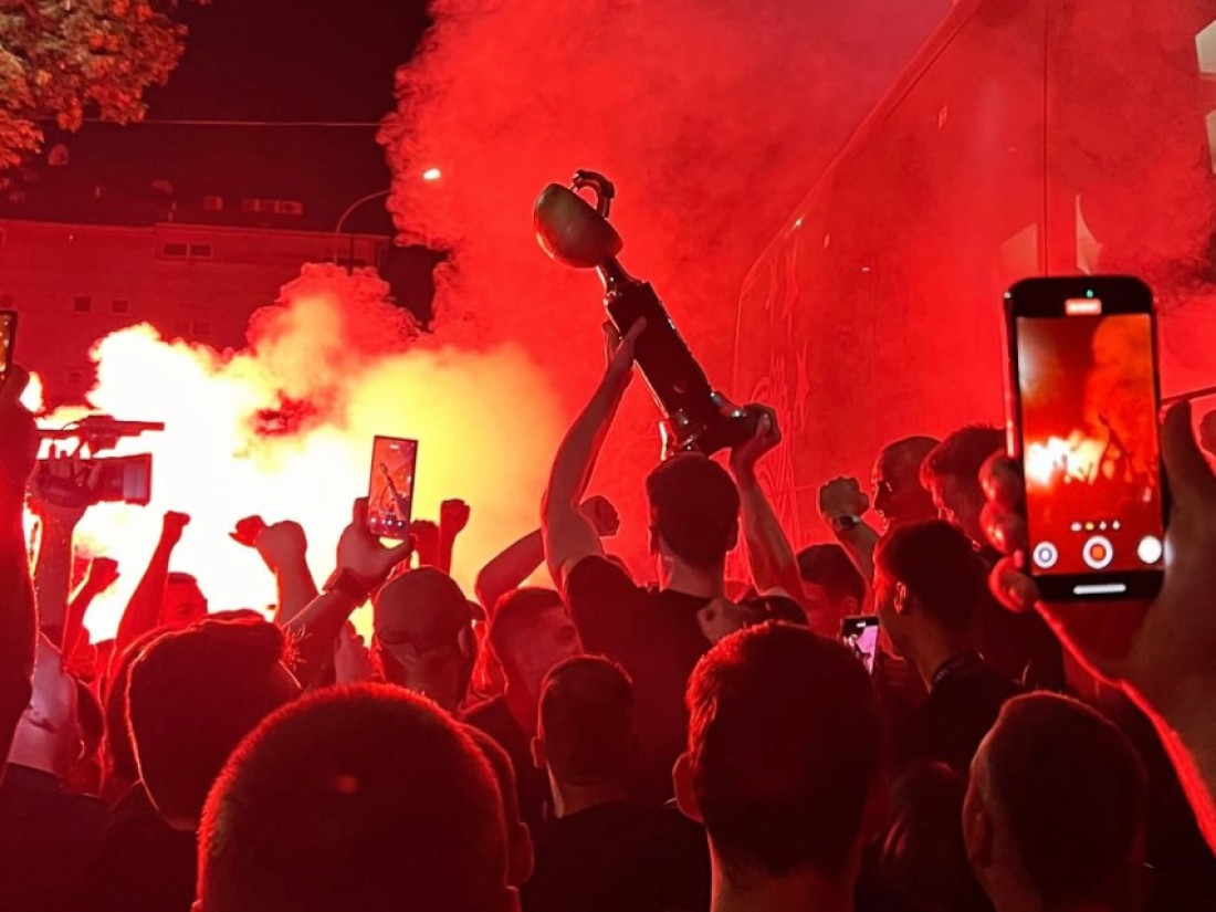 Grobari dočekali košarkaše Partizana nakon titule