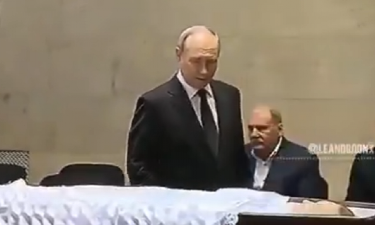 Putin na sahrani najbolje drugarice