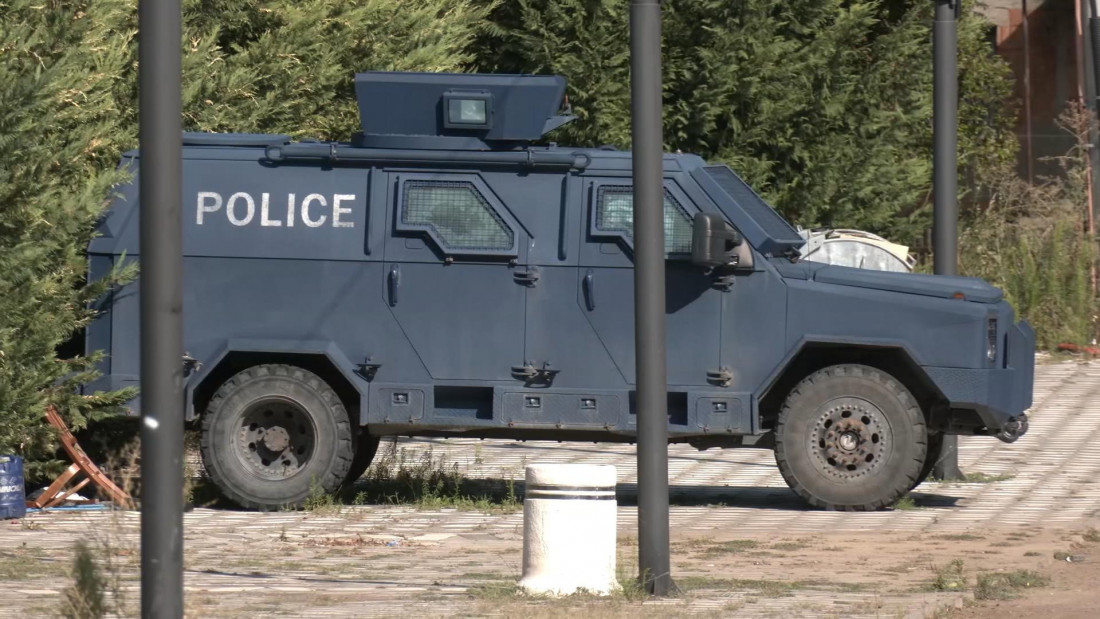 Nastavljeno prekrečavanje murala na KiM
