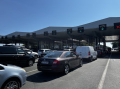 Zadržavanja za automobile na nekoliko graničnih prelaza