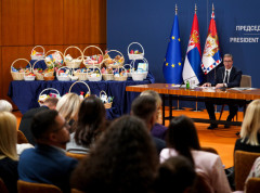 Nove mere za niže marže, kamate kredita, zaštitu od izvršitelja, popuste na struju, ogrev