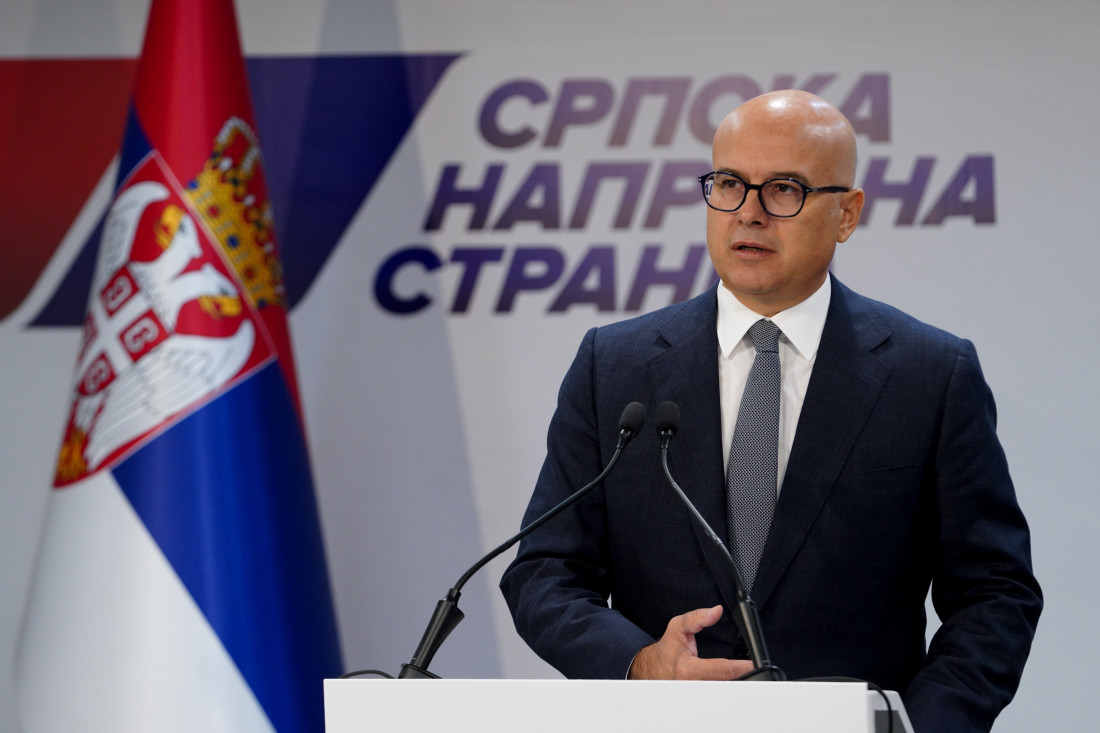 Miloš Vučević poziva na mirna okupljanja u Srbiji