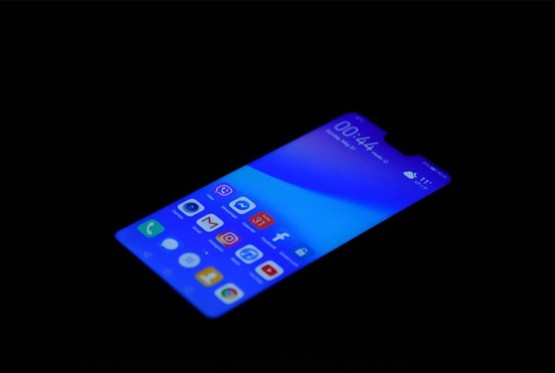 Huawei priprema sklopivi telefon srednje klase sa Pura X ekranom