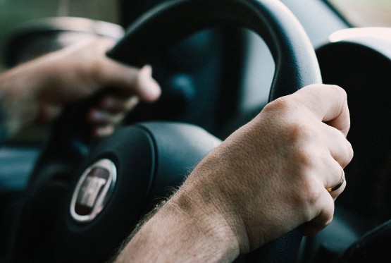 Po čemu ćete odmah prepoznati lošeg vozača na putu i koji auto najčešće vozi?