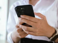 Grad Tojoake u Japanu uveo ograničenje od dva sata dnevno za mobilne telefone