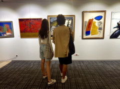 Izložba „Prištinska škola“ otvorena u galeriji Mts Dvorane