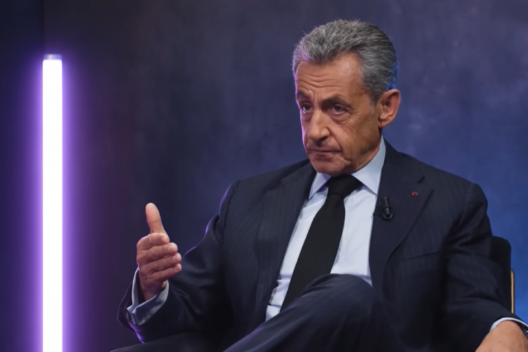 NIKOLA SARKOZI OSUĐEN NA PET GODINA ZATVORA!