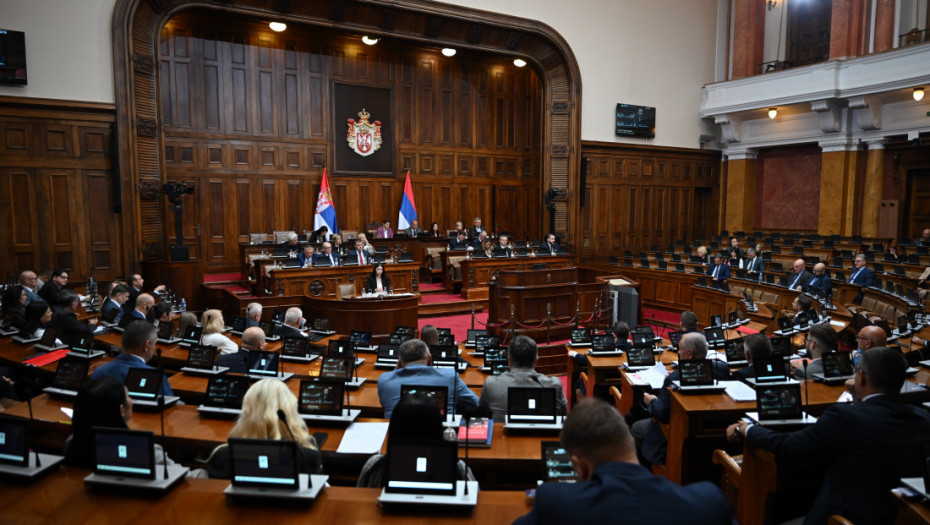 Skupština Srbije nastavlja rad, amandmani na dnevni red