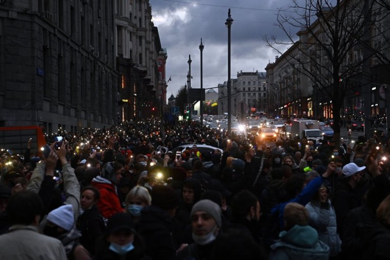 „KAD CAR UMRE PONOVO ĆEMO IGRATI“ Čudo u Sankt Peterburgu