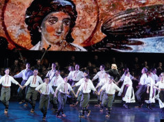 Ansambl „Kolo“ premijerno izveo program „Srpska svita“ u Sava centru