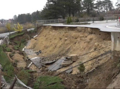 Započeta hitna sanacija terena nakon urušavanja saobraćajnice u Kragujevcu