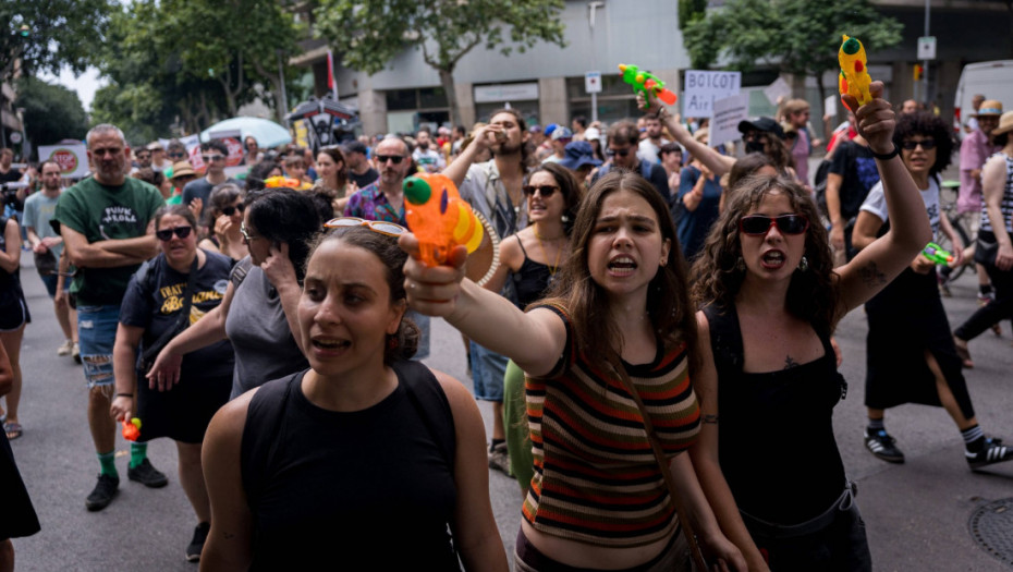 Hiljade na protestima za bolje zdravstvo u Andaluziji