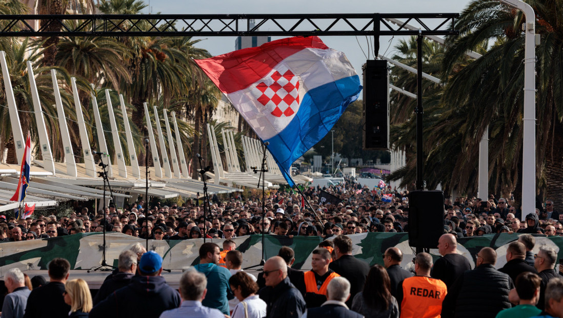 Protesti protiv folklora iz Srbije
