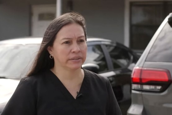 Kažnjena sa 100.000 dolara zbog parkiranja na vlastitoj travi (VIDEO)