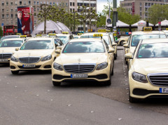 Frankfurt uveo noćni taksi za žene po ceni od šest evra