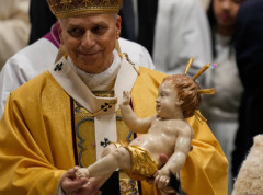 Danas se obeležava Božić po gregorijanskom kalendaru