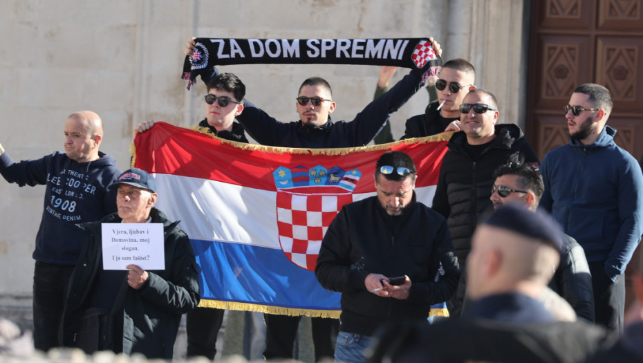 Devet privedenih pušteno zbog ustaških pokliča na protestu