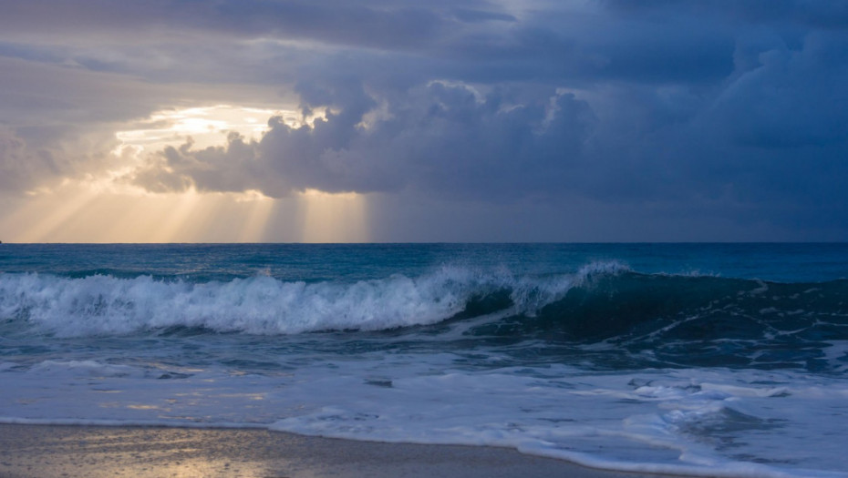 Škole u Atiki i na Rodosu zatvorene zbog oluje