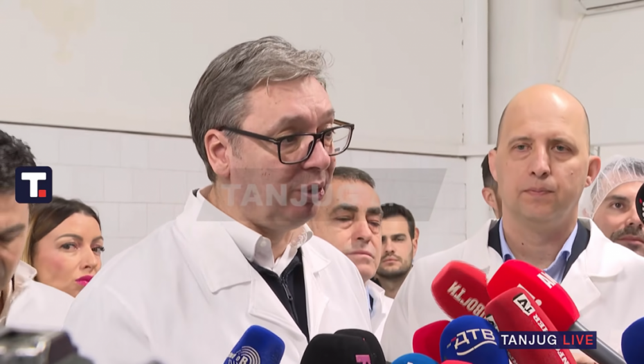 Aleksandar Vučić u Yumis fabrici u Nišu