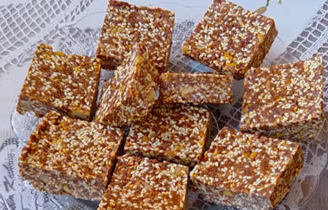 Recept dana za posne kocke sa susamom