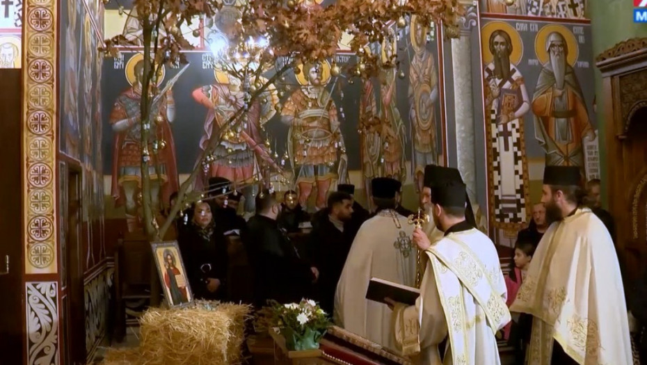 Obijen hram Svetog Dimitrija u severnoj Mitrovici