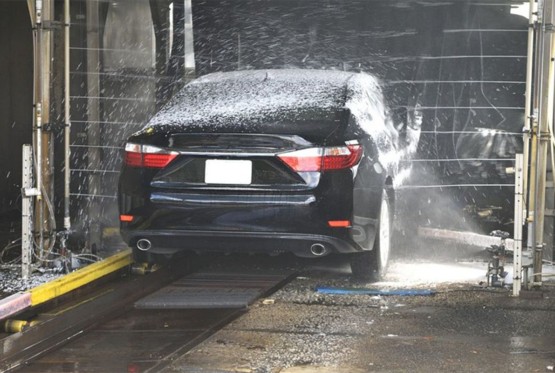 Zašto pranje automobila na velikom minusu može da nanese više štete nego koristi