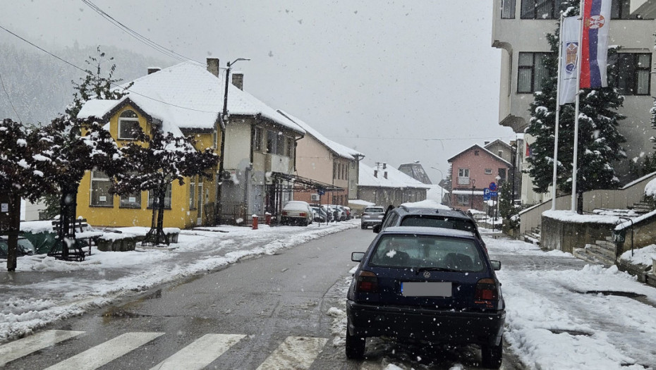 Srbija danas pod oblacima, sneg na planinama, za vikend mraz