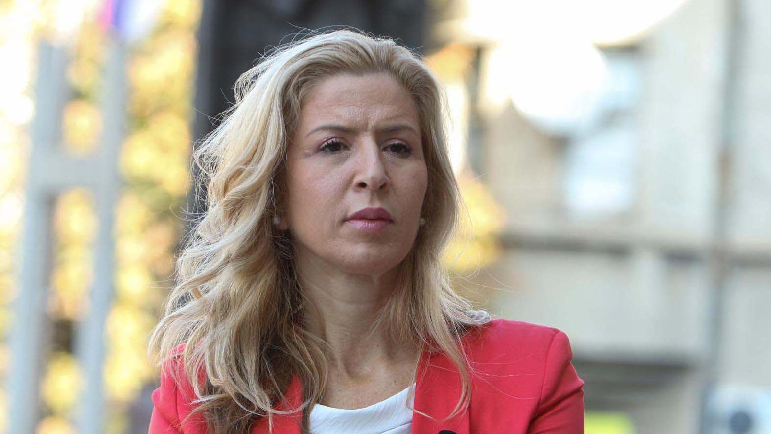 Tužiteljka Savović: Ministra Vujića, poslanika Mrdića, tužioca Stefanovića i režimske medije smatram odgovornim za pretnje koje su mi upućene poštom – Društvo