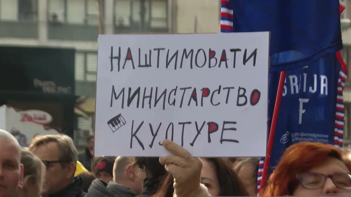 "Grebu po dnu kadrovske kace, šta očekivati od Selakovića": Partijski kadrovi preuzimaju umetnost