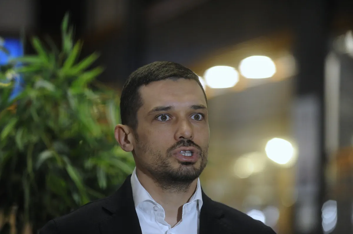 Direktor PIO Fonda u predizbornoj kampanji: Naprednjaci počeli s kupovinom glasova penzionera VIDEO