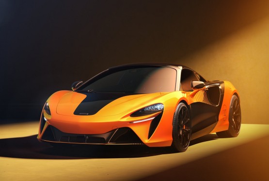 McLaren slavi F1 naslov s posebnim Artura Spider (FOTO)