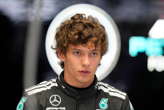 Mlada zvijezda Formule 1 sletio Mercedesom: Vozačku ima tek godinu dana