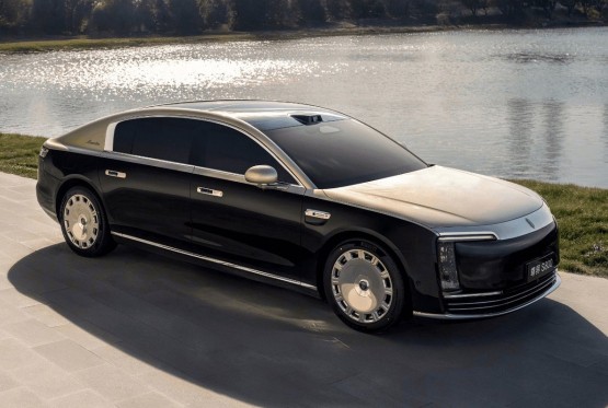 Maextro S800 u Kini pobijedio Seriju 7 i S klasu