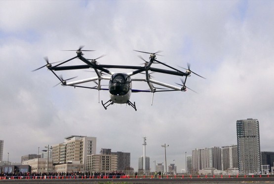 "SkyDrive" izveo demo let letećeg automobila u Tokiju