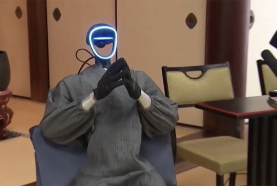 Razvijen prvi budistički robot na svijetu sa AI, sposoban za razgovor (VIDEO)