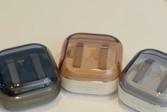 Stigle Galaxy Buds4 i Buds4 Pro slušalice