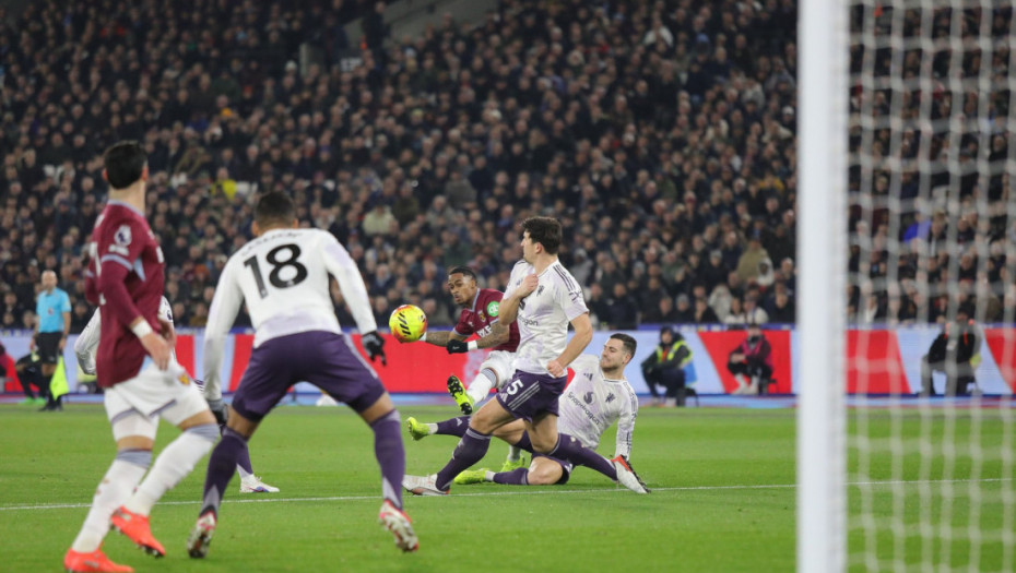 Vest Hem Mančester junajted Premijer liga