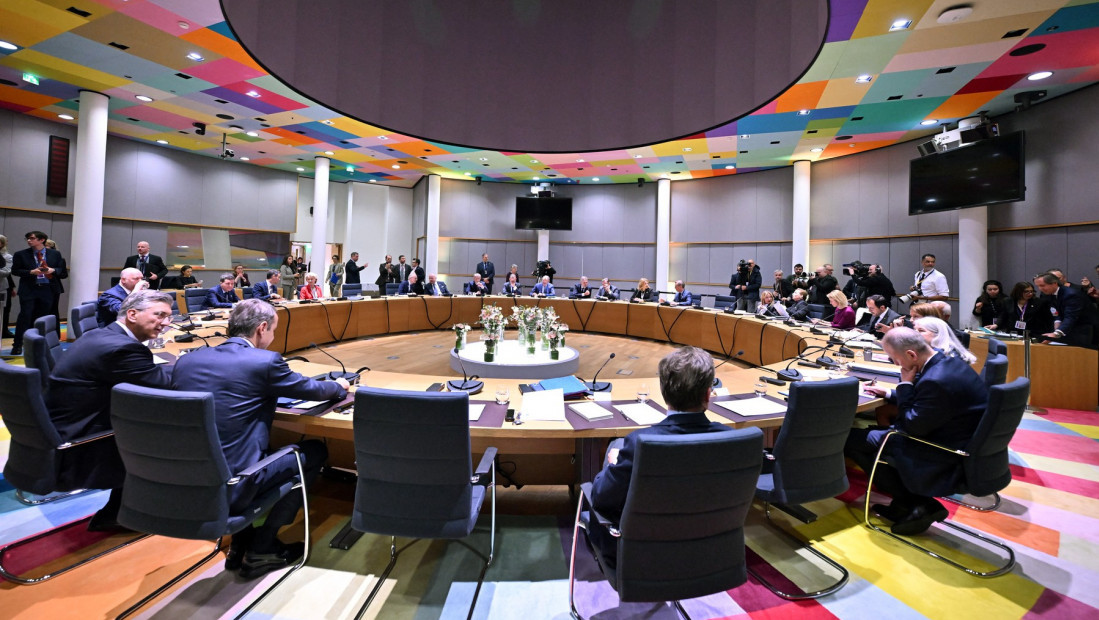 EU lideri o politici Kupuj evropsko na samitu