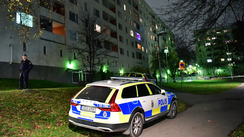 Muškarac iz Švedske osumnjičen da je podvodio suprugu