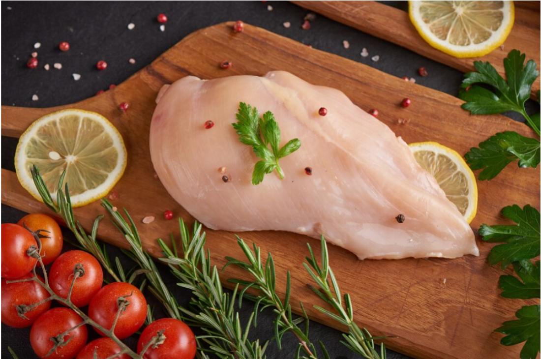 Šta boja piletine govori o njenoj bezbednosti za jelo