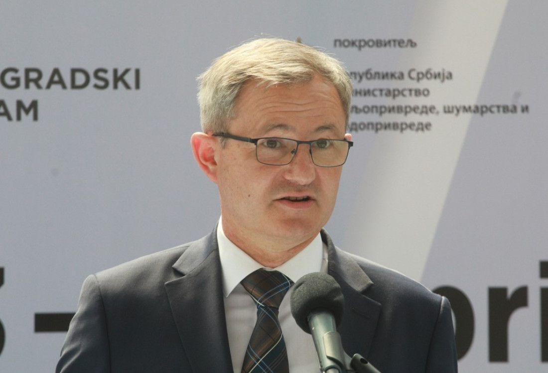 Nudi se izlaz iz haosa sa mlekom