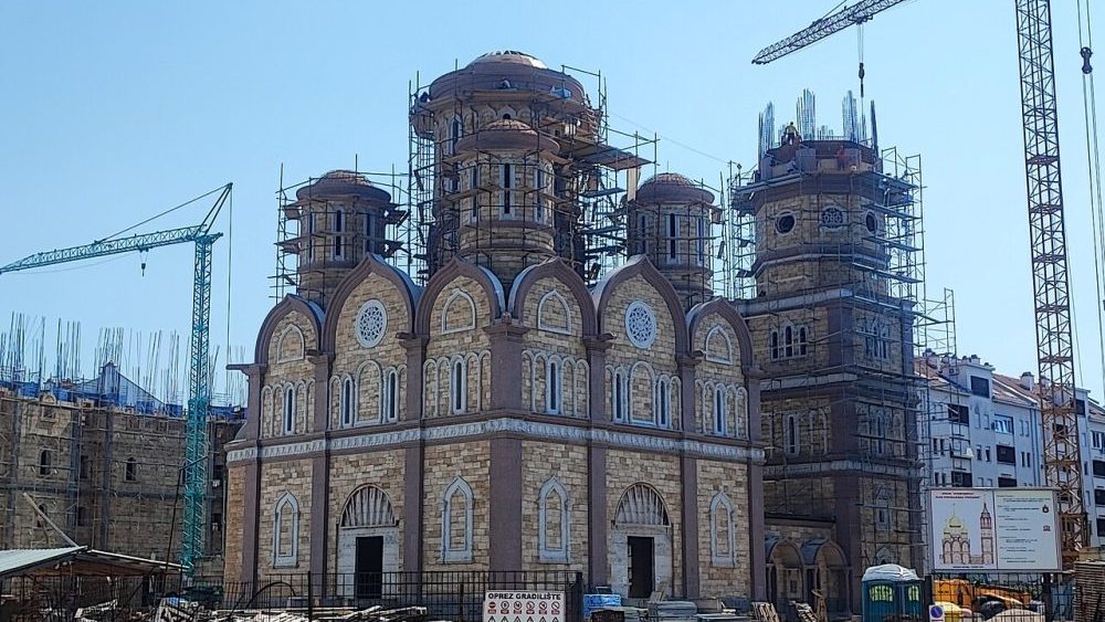 Iza zidova rusko-srpskog hrama u Banjaluci: Gde završavaju budžetski milioni? – Region