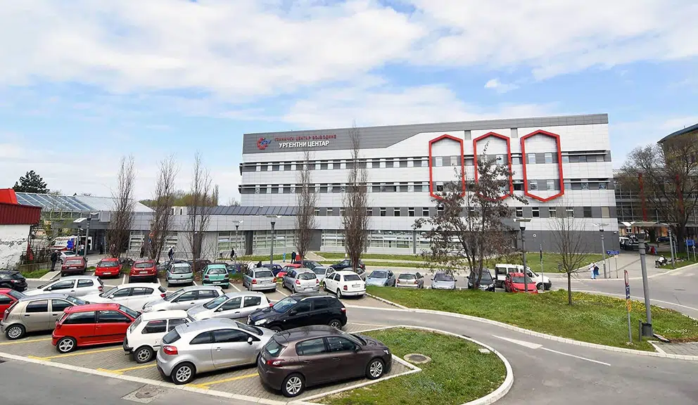 Jovović: U Kliničkom centru Vojvodine pao deo još jednog plafona