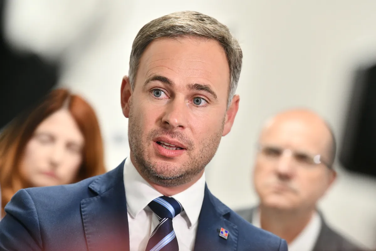 Potrban jedinstven antirežimski blok kojeg se vlast boji, građani poniženi više nego ikada