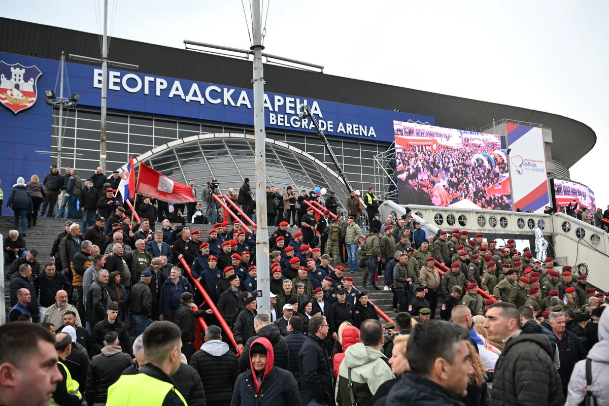 Oglasio se Arhiv javnih skupova o SNS mitingu: Ispred Arene bilo oko 8.000 ljudi, MUP da objasni procenu od 38.000