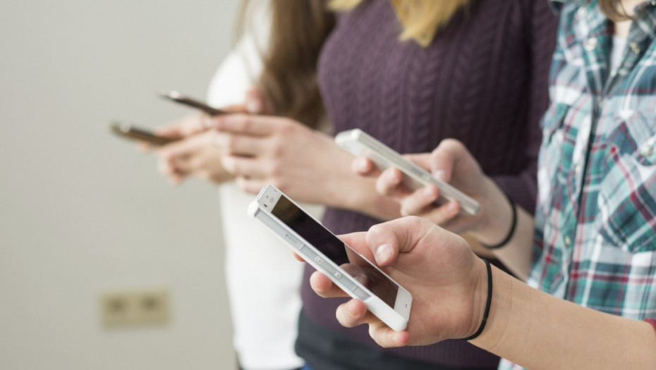 Austrija planira zabranu društvenih mreža za decu