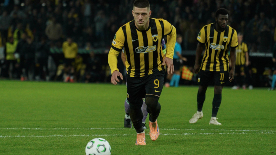 Luka Jović dvostruki strelac u remiju AEK protiv Atromitosa