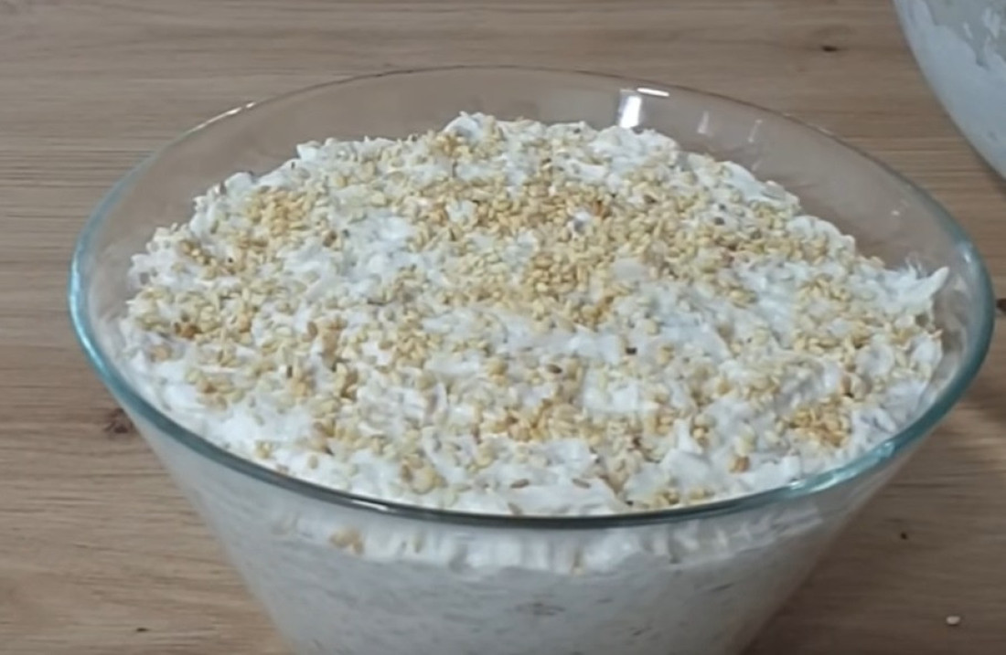 Pileća salata sa kikirikijem i susamom