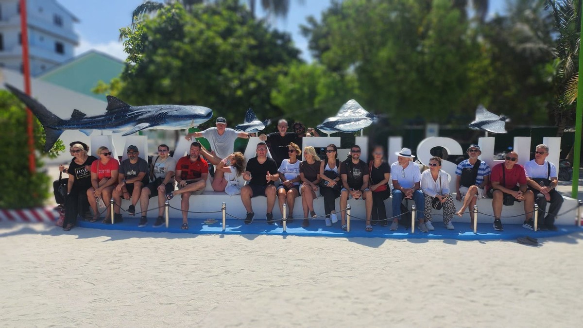 Srpski ronioci zaglavljeni na Maldivima: Među njima ima dijabetičara: Ponestaje nam novca