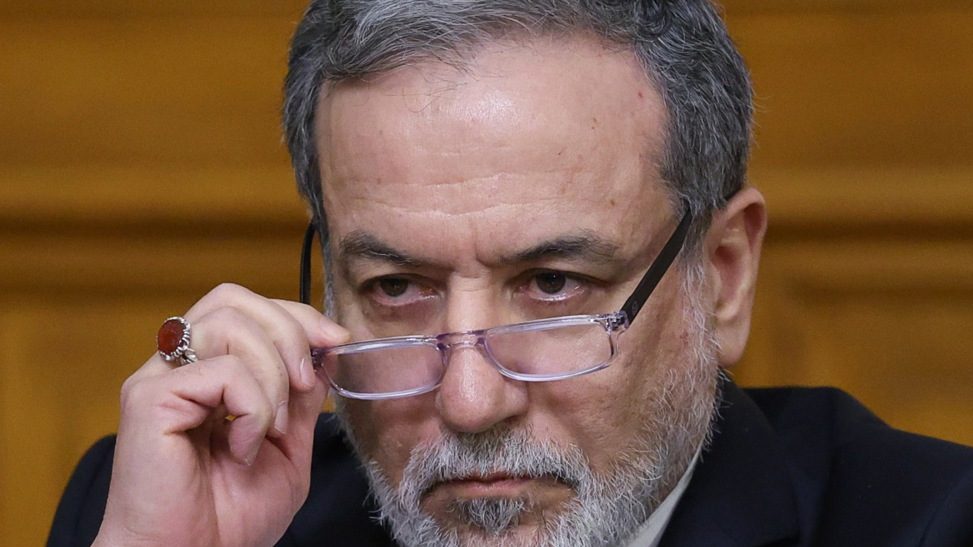 Aragči stigao u Sank Peterburg, očekuje se susret sa Putinom i Lavrovim: „Prilika za konsultacije oko rata u Iranu“ (VIDEO) – Svet